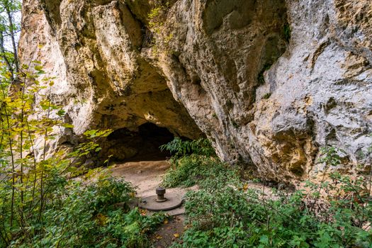 Fantastic autumn hike in the beautiful Danube valley at the Beuron monastery with beautiful views and rocks