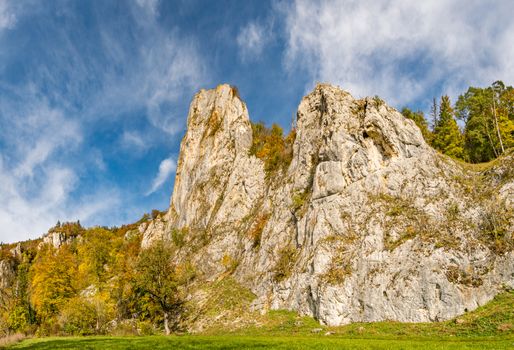 Fantastic autumn hike in the beautiful Danube valley at the Beuron monastery with beautiful views and rocks