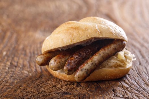 nuremberg sausages in a bun