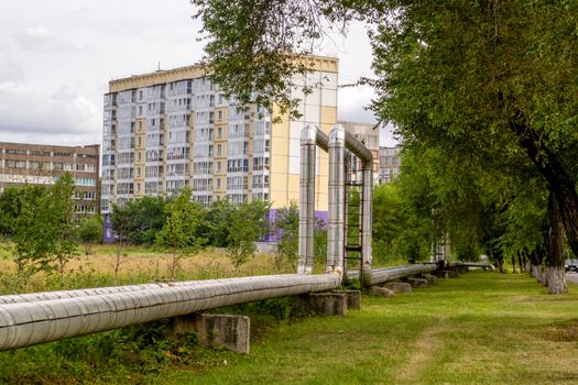 a heat pipe that runs above ground in the city,