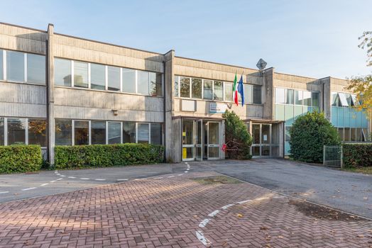 External view of school, Italian school building