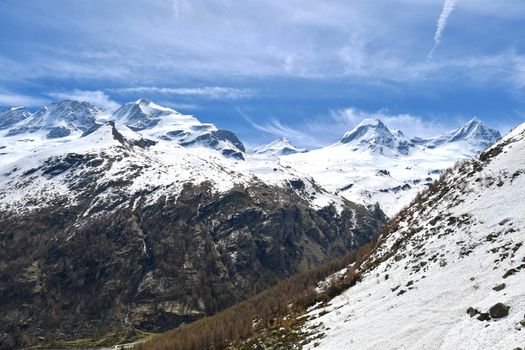 Overview of the Gran Paradiso massif, seen from the Valsavaranche
