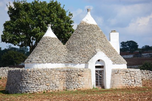 ancient peasant dwelling of south-eastern Italy