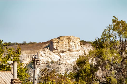 A view of a part of rock similar to the head of a turtle.