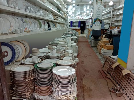 ceramic crockery stock on shop for sell