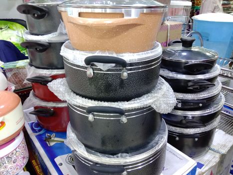 silver crockery stock on shop for sell