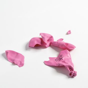 the representation of the destroyed ego with a pink balloon explosed