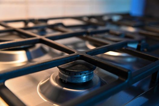 kitchen stove with grill for placing pots