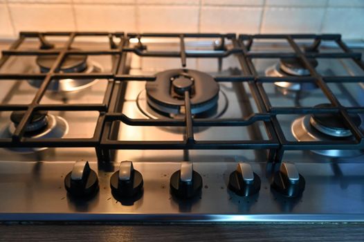 kitchen stove with grill for placing pots