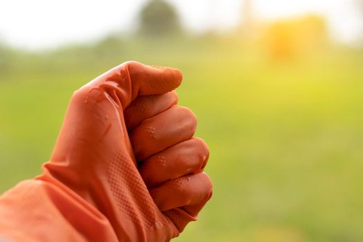 A handful of farmers who wore gloves.