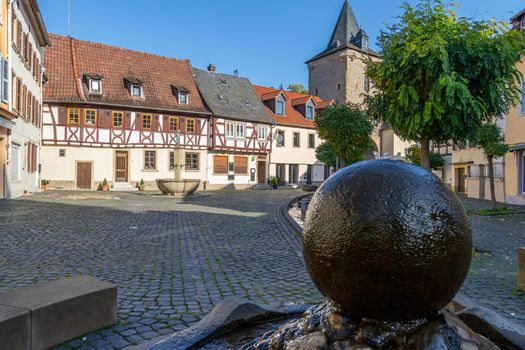 Rapportierplatz with water fountain and Untertor in Meisenheim, Germany