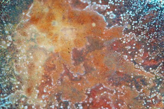 Red rust is caused by the condition that iron loses electrons when it reacts with water. Resulting in the electrons to combine with oxygen Over the course of the day, it is expressed as a red oxide that sticks to the surface of iron. Has a high level of corrosion power in steel