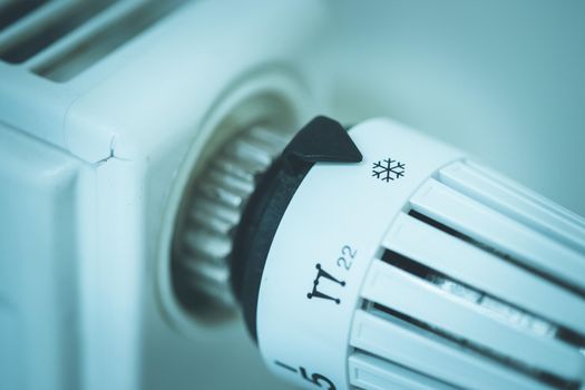 Close up picture of a heat regulator.