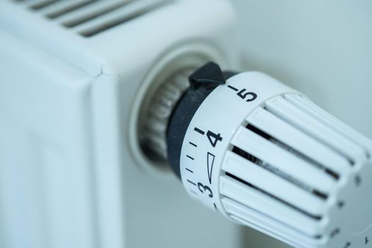 Close up picture of a heat regulator.