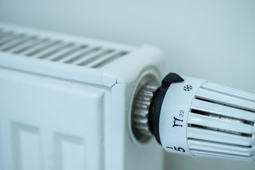 Close up picture of a heat regulator.