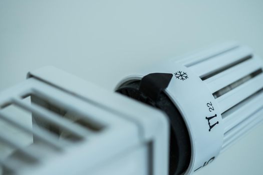 Close up picture of a heat regulator.