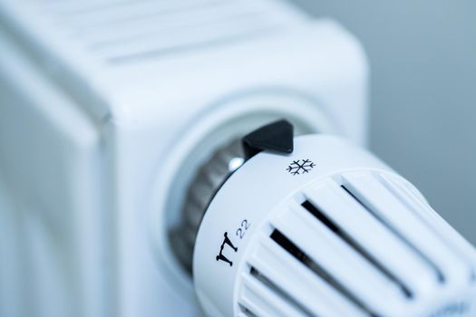 Close up picture of a heat regulator.