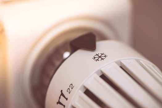 Close up picture of a heat regulator.