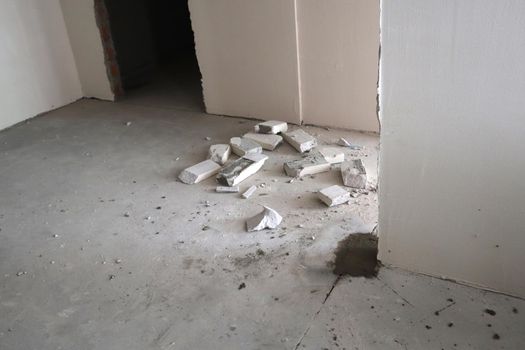 Scattered remnants of a gas block in the apartment