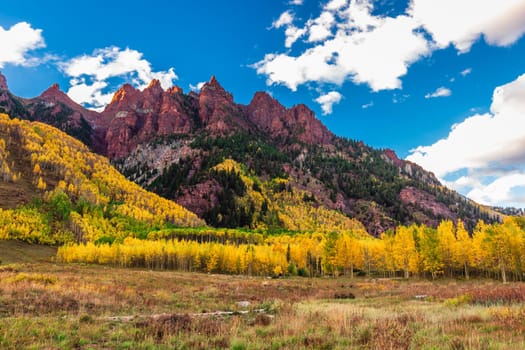 Maroon bells at autumn season in in Aspen Colorado, USA.