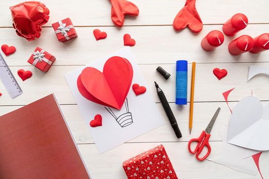 Valentines Day craft DIY. Step 8 - your heart shape hot air balloon is ready, write some greetings