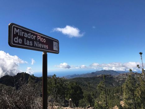 Mirador Pico de las Nieves sign at the highest peak of the island of Gran Canaria