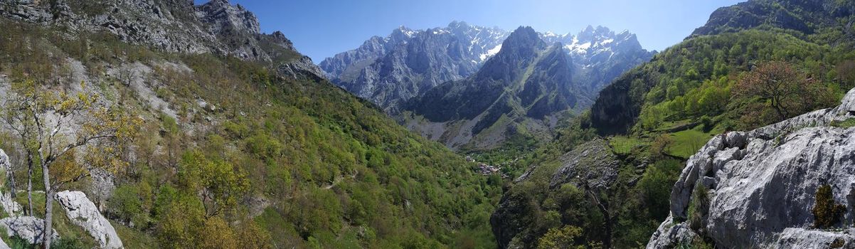 Panorama from the mountains around Caín de Valdeón in Spain