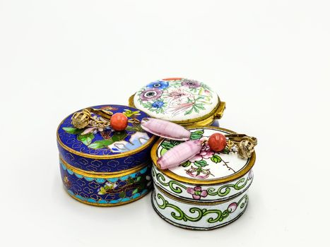 Rustic Vintage Round Jewelry Porcelain Decorative Floral Trinket Box in White Background