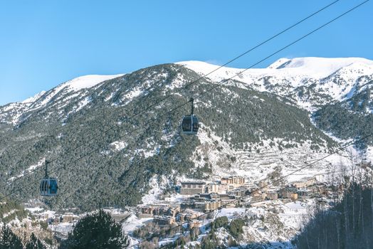 El Tarter, Andorra : 2021 January 11 :  Gondola lift at the Grandvalira ski station in El Tarter, Andorra in times of covid19 in winter 2021