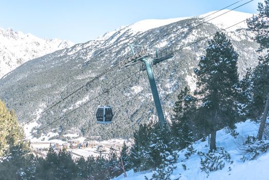 El Tarter, Andorra : 2021 January 11 :  Gondola lift at the Grandvalira ski station in El Tarter, Andorra in times of covid19 in winter 2021