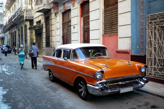 Old car in Havana backstreet, Cuba