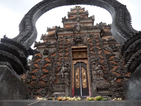 Hindu temple with statues of the gods on Bali island, Indonesia. Balinese Hindu Temple, old hindu architecture, Bali Architecture, Ancient design