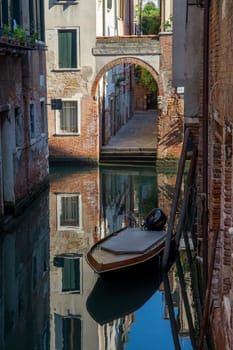 discovery of the city of Venice and its small canals and romantic alleys, Italy