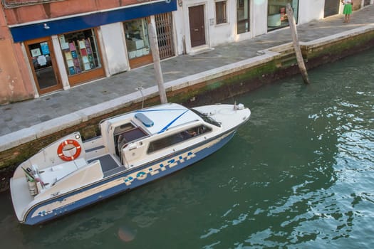 discovery of the city of Venice and its small canals and romantic alleys, Italy