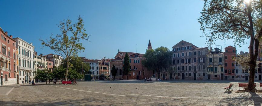 discovery of the city of Venice and its small canals and romantic alleys, Italy