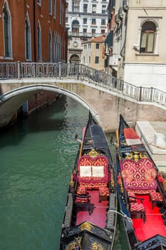 discovery of the city of Venice and its small canals and romantic alleys, Italy