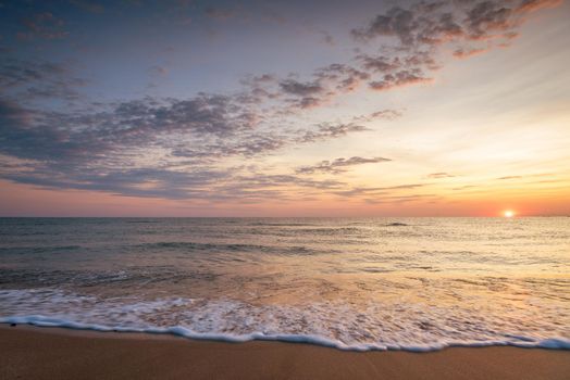 Scenic view of beautiful sunset above the sea