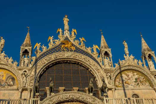 discovery of the city of Venice and its small canals and romantic alleys, Italy