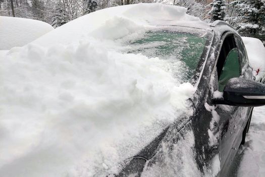 Cleaning a car from a large amount of snow