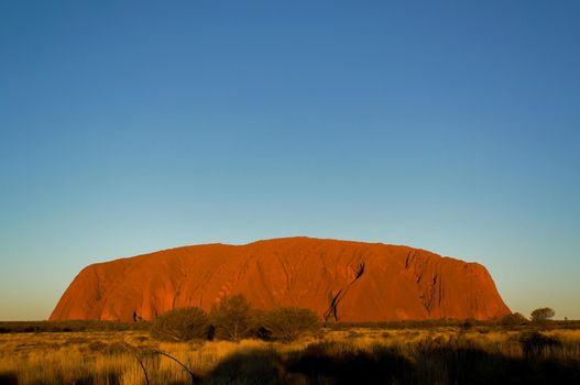 Sonnenaufgang am Uluru, Ayers Rock, dem Roten Zentrum von Australien