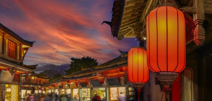 Lijiang old town in the evening with crowed tourist.