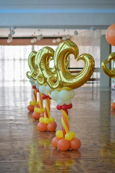 balloon decorations for your birthday or wedding. Stand out of balloons.