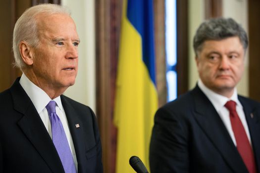 KIEV, UKRAINE - NOV 21, 2014:  President of Ukraine  Petro Poroshenko during a meeting with Vice President of USA Joe Biden in Kiev