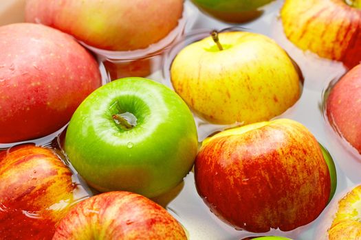 Washing fresh apples in the water