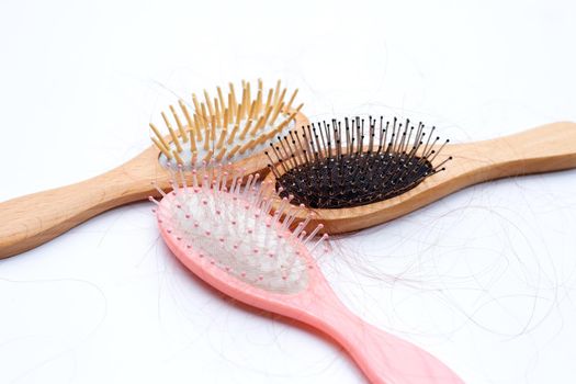 Hairs loss fall in combs