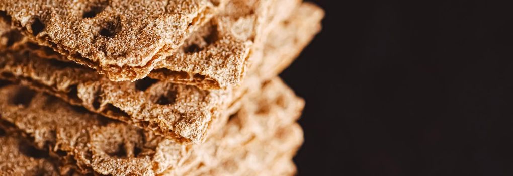 Crispy whole grain crackers, diet food closeup