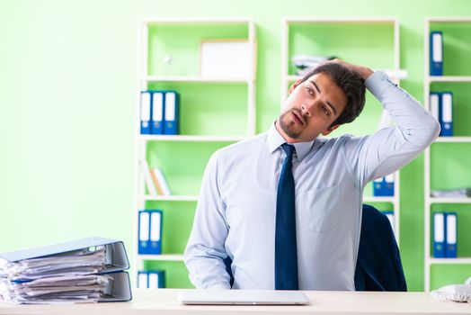 Employee doing exercises during break at work