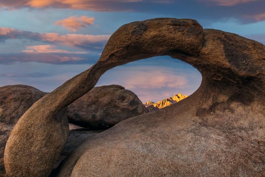 Mobius Arch in Lone Pine with Peak Mount Whitney, USA.