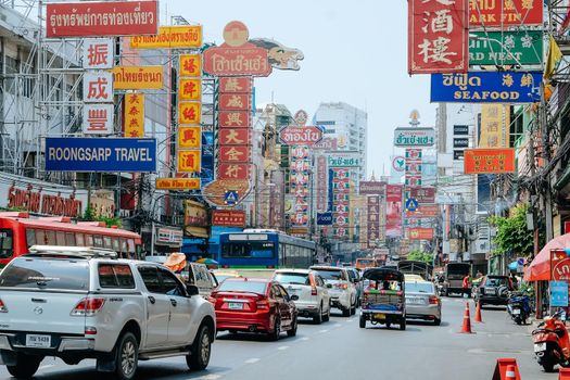 BANGKOK, THAILAND - March 19, 2021 : urban lifestyle on Yaowarat Road,chinatown of Bangkok, Yaowarat road is the center of China town in Bangkok, Thailand.