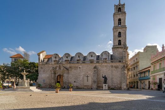 Havana Cuba. November 25, 2020: Basilica and monastery of San Francisco de Asis, in Plaza San Francisco, in Old Havana, Cuba